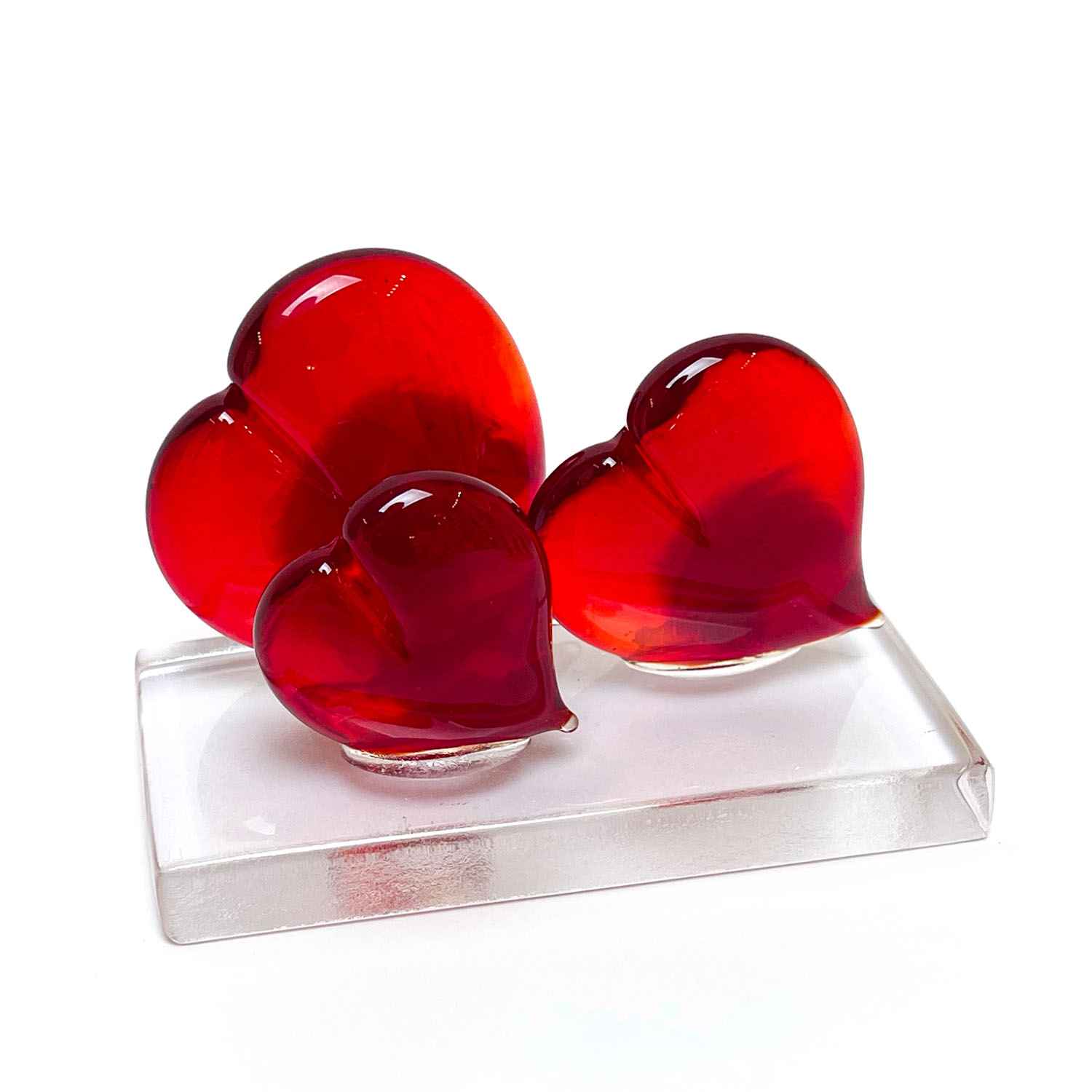 Heart paperweight composition