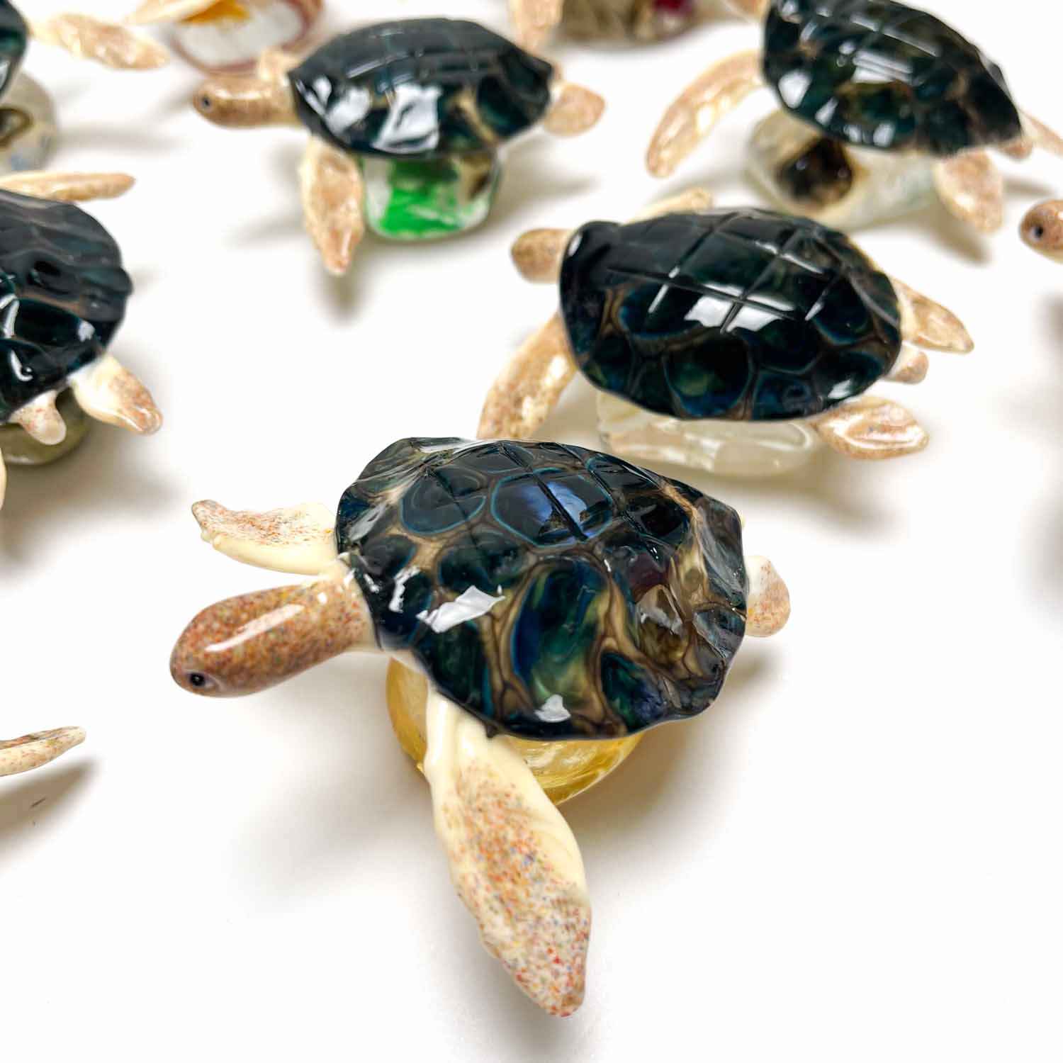 Tortue en verre de Murano sur le rocher