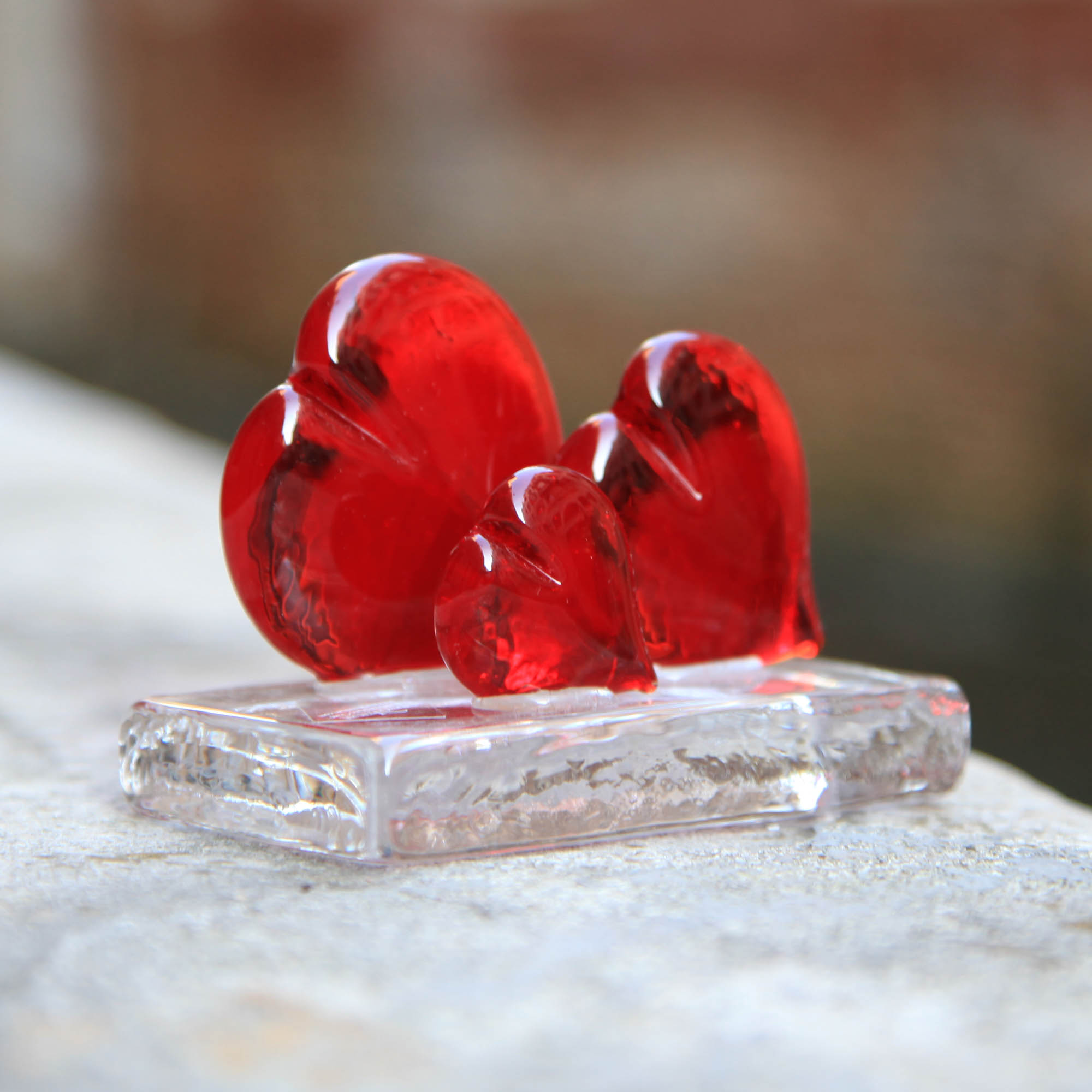 Heart paperweight composition