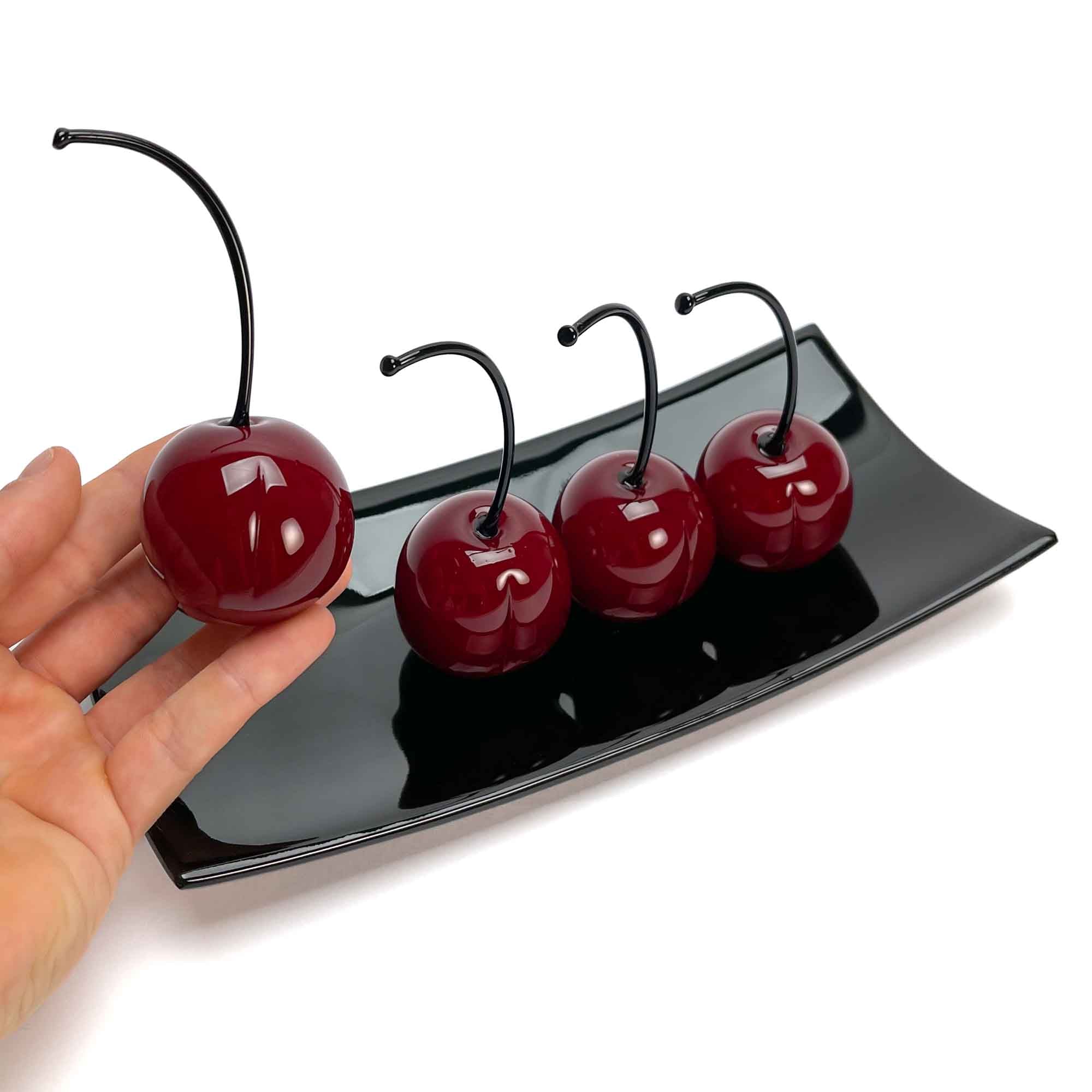 Set 4 Big Cherries with Black Plate "Love and Elegance" - Murano Glass