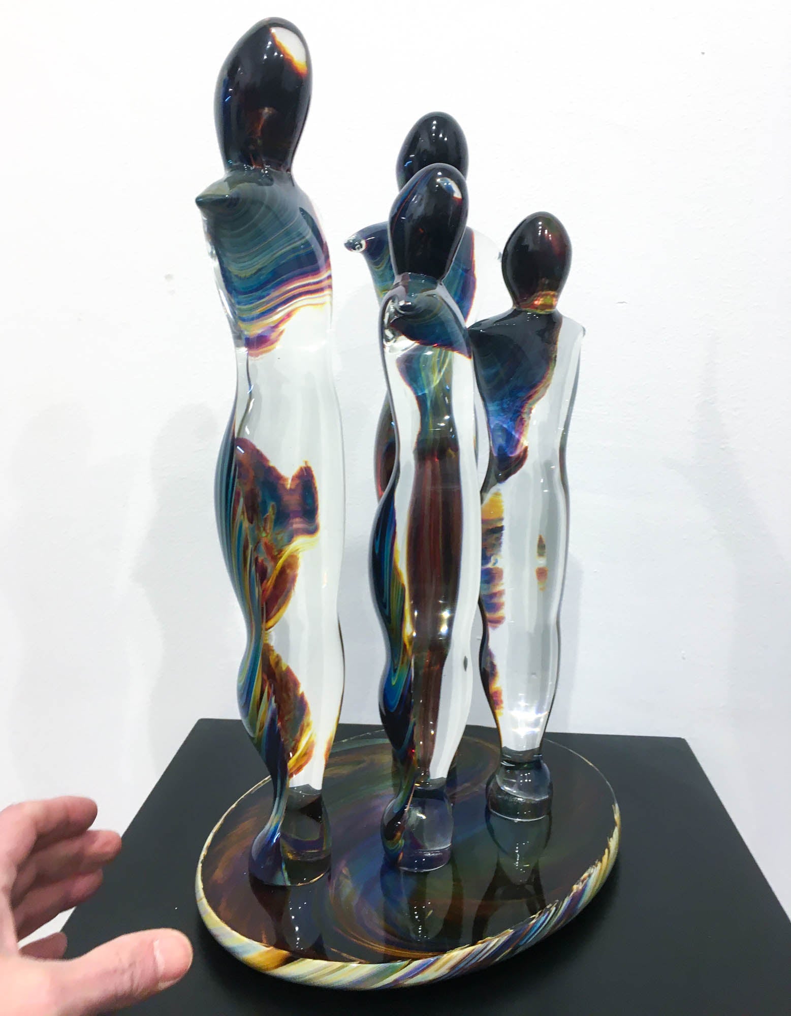 Family in chalcedony glass, four subject