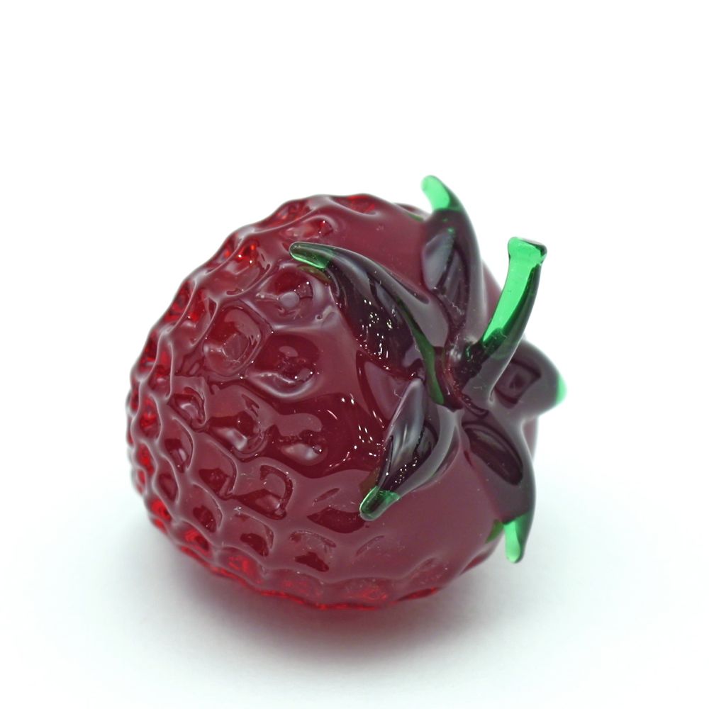 Glass strawberries - natural size