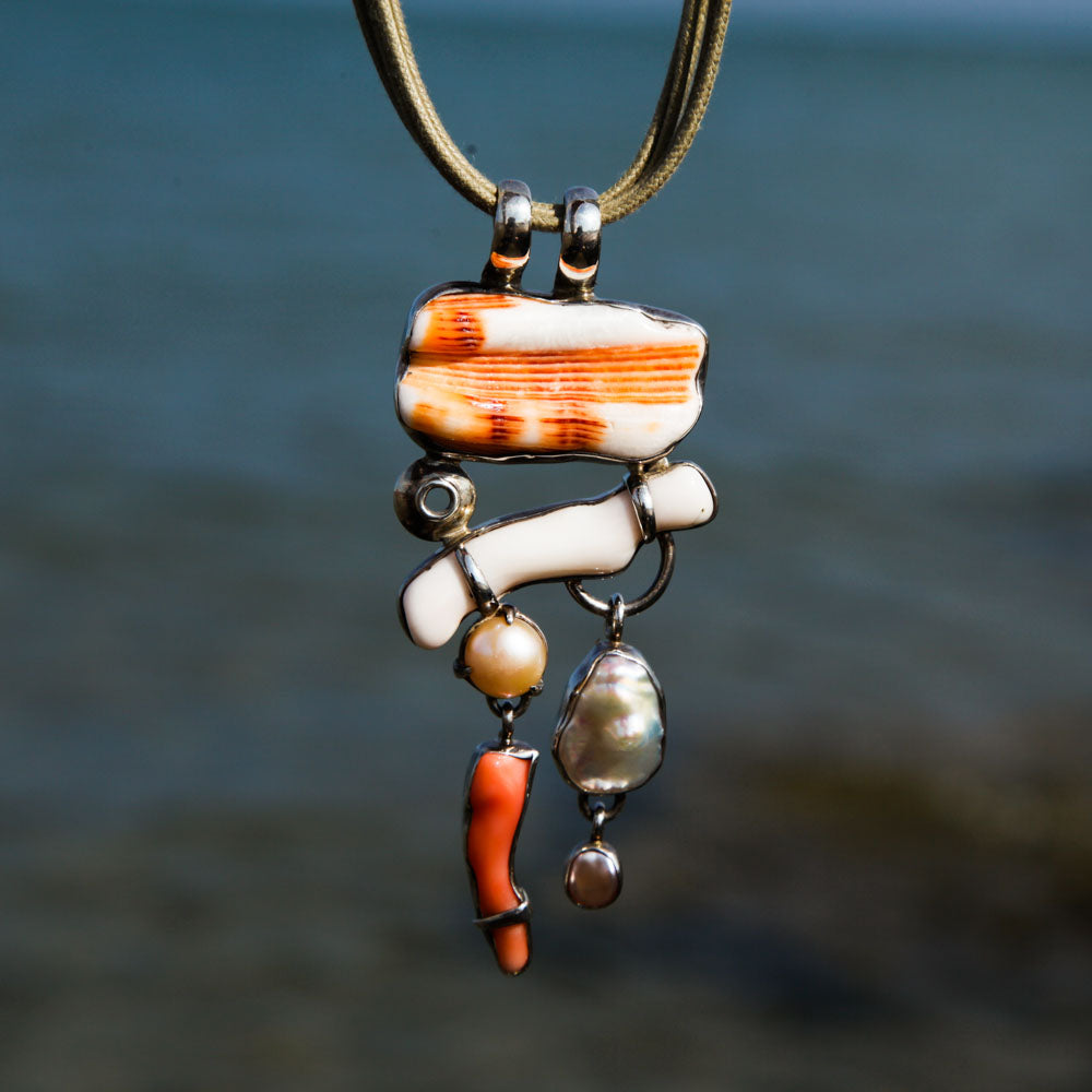 Pendant with Lion Foot and Pearls