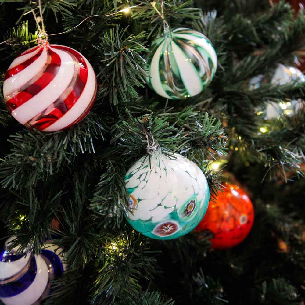 Christmas Glass bauble - Random colors set of 4 pieces