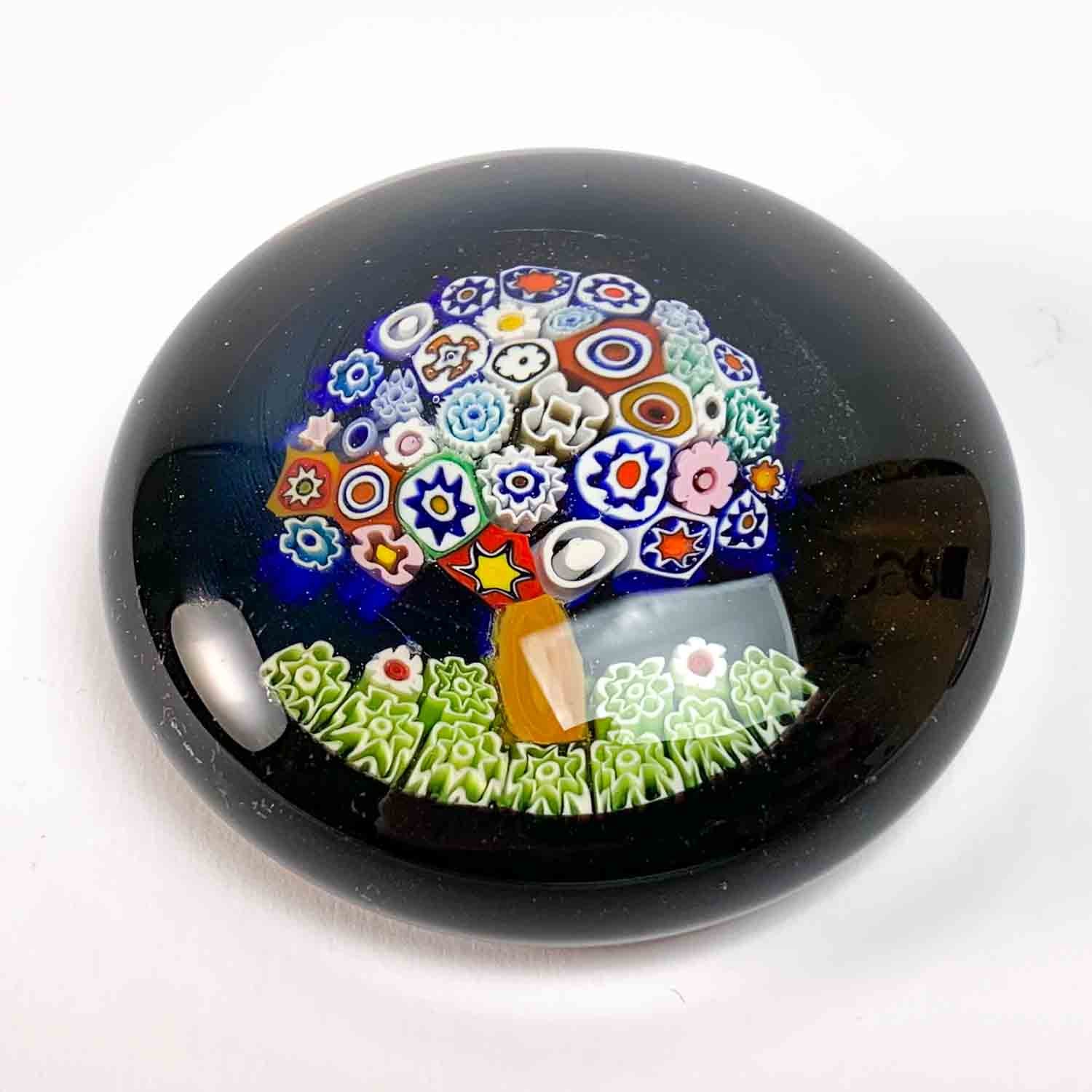 Classic Style Paperweight - Murano Glass