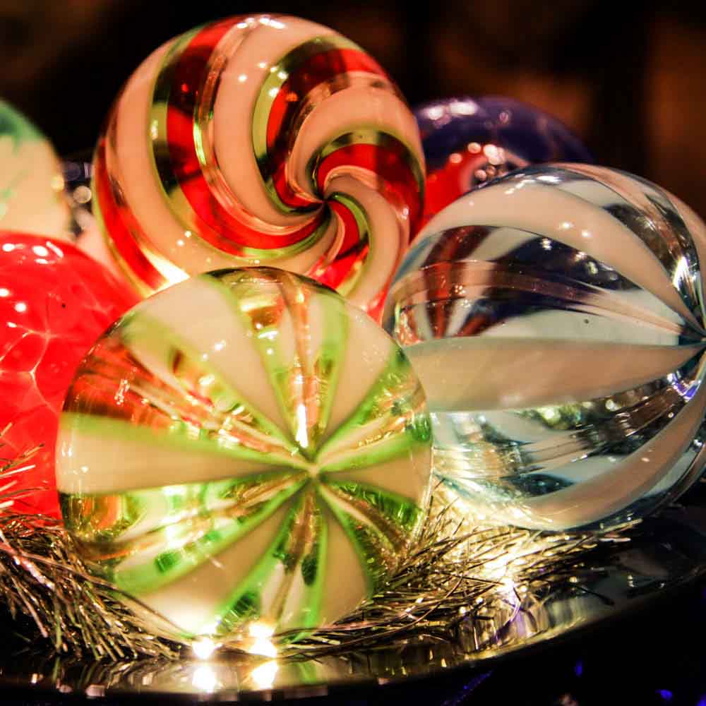 Boule de Noël en verre - Couleurs aléatoires lot de 4 pièces